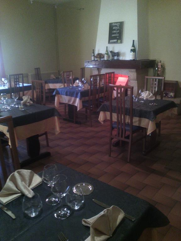 Logis Hotel Des Voyageurs Restaurant La Bonne Tabl'Hay Livron-sur-Drôme Exteriör bild