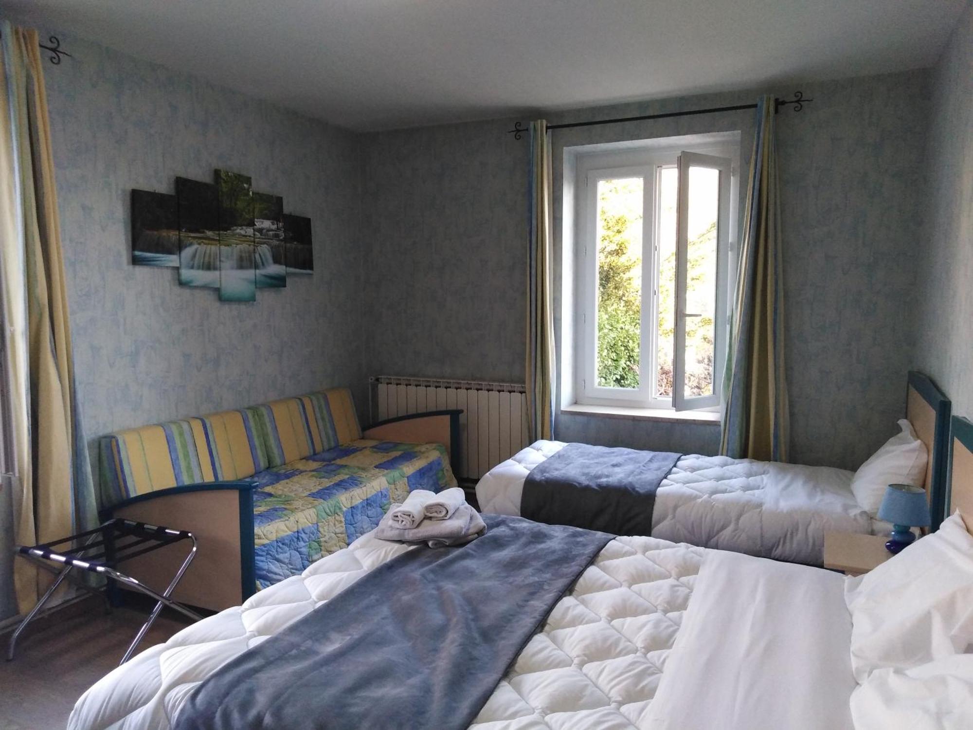 Logis Hotel Des Voyageurs Restaurant La Bonne Tabl'Hay Livron-sur-Drôme Exteriör bild
