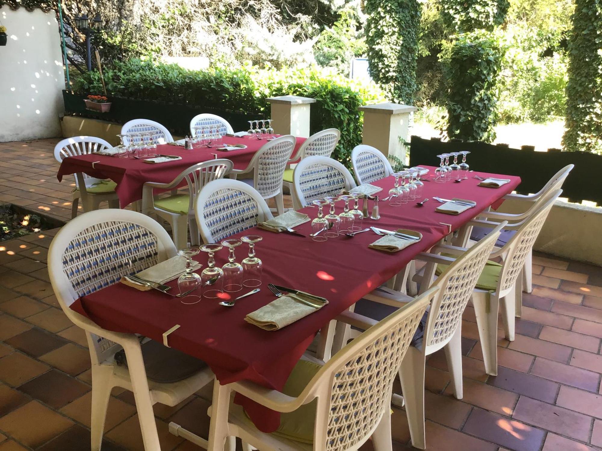Logis Hotel Des Voyageurs Restaurant La Bonne Tabl'Hay Livron-sur-Drôme Exteriör bild