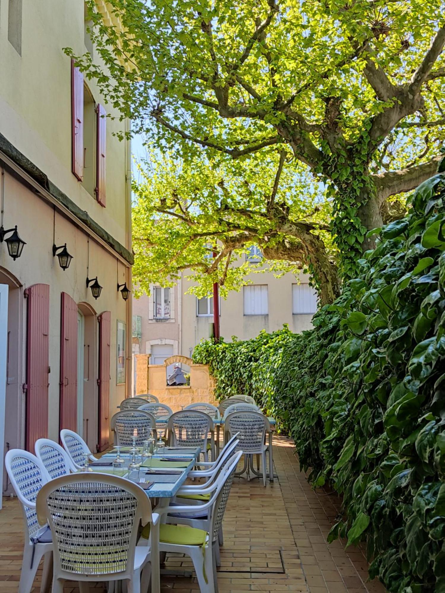 Logis Hotel Des Voyageurs Restaurant La Bonne Tabl'Hay Livron-sur-Drôme Exteriör bild