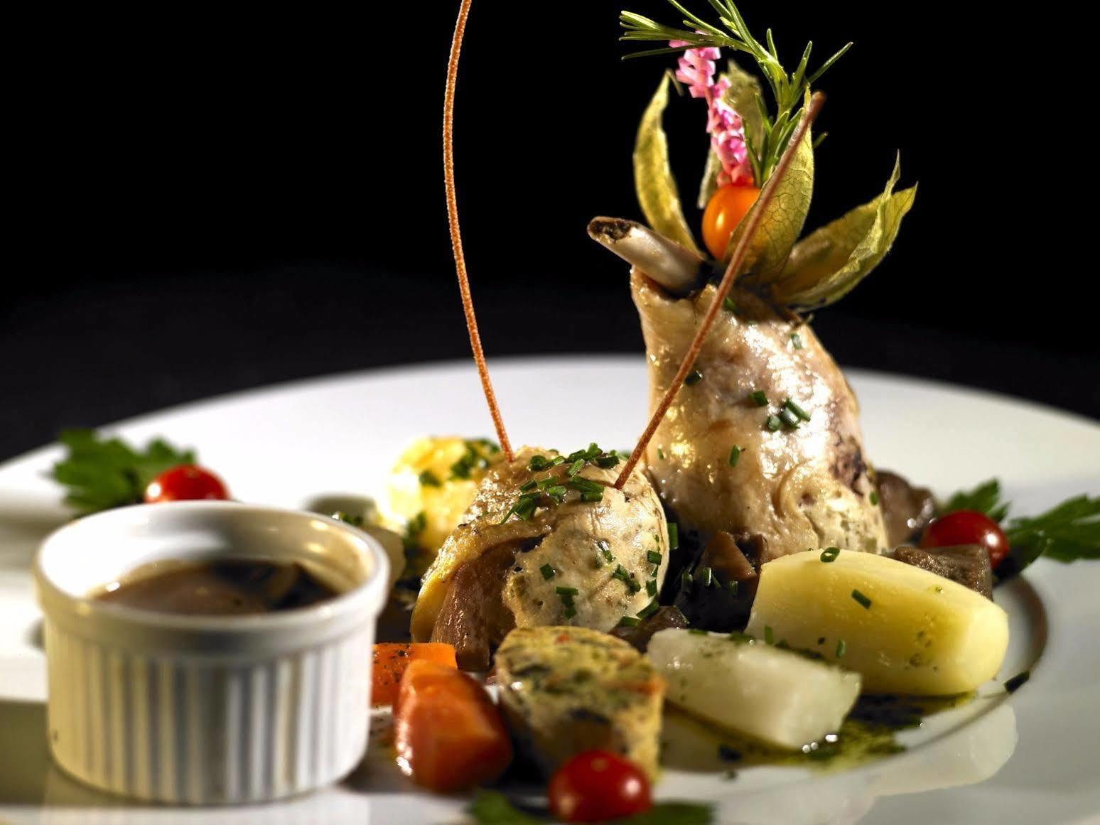 Logis Hotel Des Voyageurs Restaurant La Bonne Tabl'Hay Livron-sur-Drôme Exteriör bild